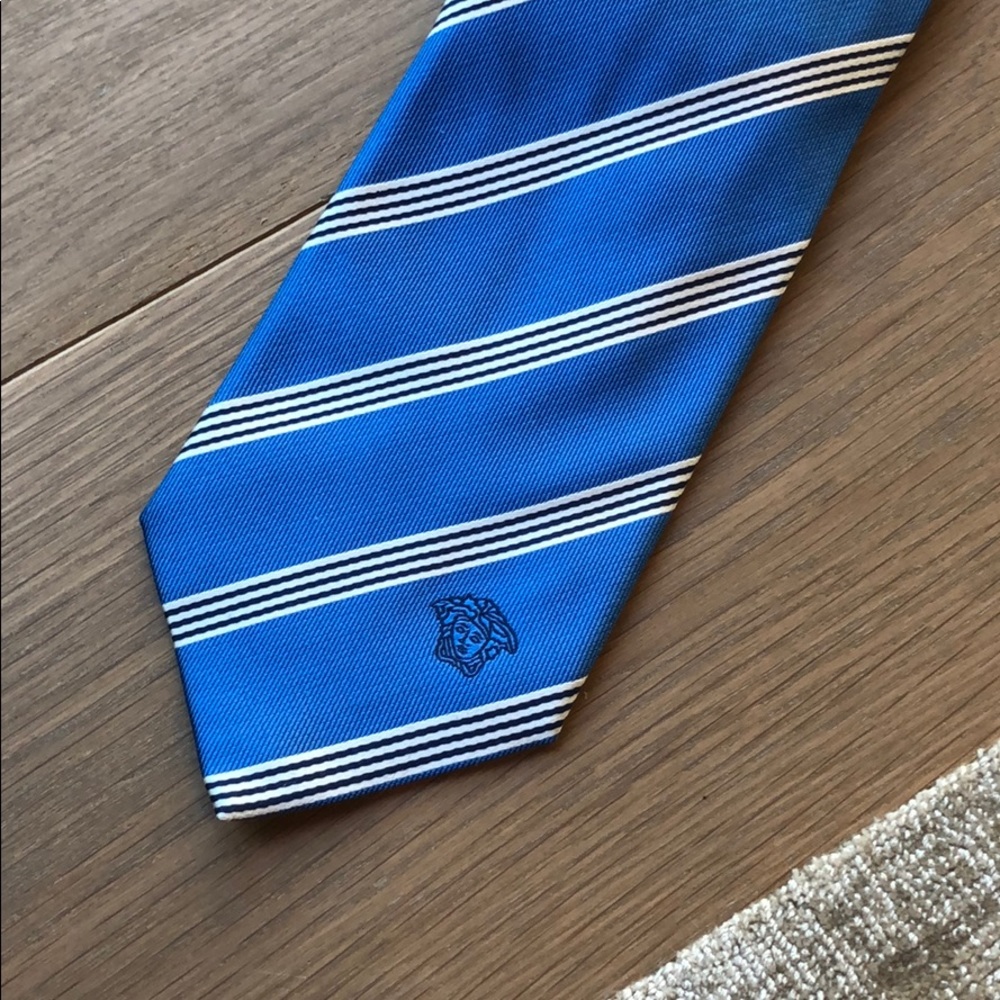 AUTHENTIC VERSACE TIE